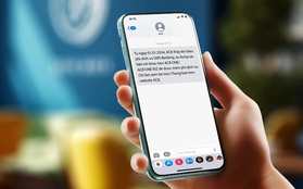 Nhiều khách hàng “kêu khóc” vì phí SMS banking tăng sốc