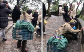 Cụ ông 70 tuổi còng lưng gánh hàng lên Yên Tử: Du khách nghe hoàn cảnh ai cũng thương và rủ nhau giúp đỡ