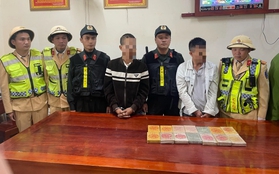 "Đón lõng", bắt quả tang 2 người đàn ông vận chuyển 15 bánh heroin trên cao tốc