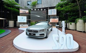 Volvo ra mắt S90 Recharge tại Việt Nam, mẫu ô tô "uống xăng" ít hơn cả xe máy, giá gần 3 tỷ đồng
