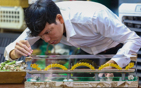 Chàng trai kiếm tiền tỷ nhờ "thu nhỏ" những kỳ quan của Việt Nam để bán cho du khách