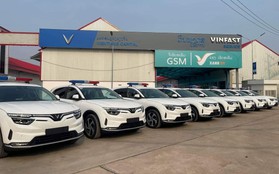 VinFast VF 8 phiên bản xe cảnh sát dành cho thị trường "sát vách" Việt Nam?