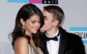 Selena Gomez vẫn vương vấn Justin Bieber khi làm hành động này dưới video cũ của cả hai?