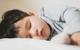 Thói quen ngủ của con trai khi lớn lên khiến người mẹ nhận ra một "nhược điểm không ngờ tới"