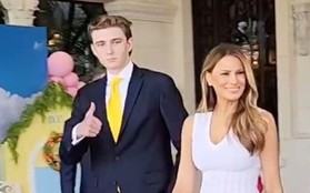 Barron Trump là tâm điểm khi xuất hiện vì cao hơn 2 m