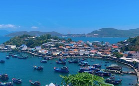 Cuộc sống ít người biết ở hòn đảo du lịch hoang sơ giữa lòng Nha Trang