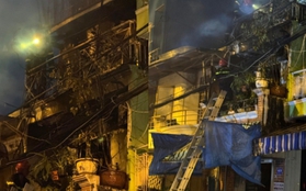 TP.HCM: Căn nhà bốc cháy ngùn ngụt lúc rạng sáng, nhiều người hoảng hốt lao ra đường