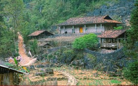 “Ngôi làng địa ngục” ẩn hiện giữa núi đồi Hà Giang: Đẹp mộng mị hớp hồn du khách