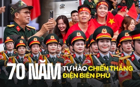 Những ánh mắt tràn ngập tự hào của "quân và dân ta" trong lễ diễu binh, diễu hành kỷ niệm 70 năm Chiến thắng Điện Biên Phủ