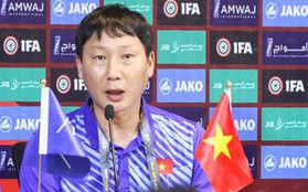HLV Kim Sang-sik: Nhìn thấy khả năng đi tiếp của đội tuyển Việt Nam