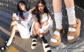 Đôi sandals được giới trẻ Hàn mê nhất hè này đã xuất hiện