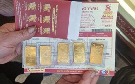 Giá vàng trong nước chỉ còn đắt hơn vàng thế giới gần 3 triệu đồng/lượng