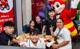 Thương hiệu "triệu người yêu" Jollibee tiếp tục tạo dấu ấn với dự án "Triệu yêu thương, tiếp bước em đến trường"