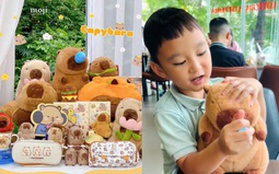 Chuột Capybara có gì mà khiến tụi nhỏ mê mẩn: Từ gấu bông, kẹp tóc, bình sữa, sticker được các em bé săn lùng