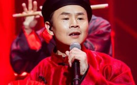 Rapper Binz hát chèo gây 'sốt', Jun Phạm đu dây, nhào lộn mạo hiểm