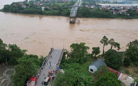 Thủ tướng: Khẩn trương triển khai cứu hộ cứu nạn các nạn nhân vụ sập nhịp cầu Phong Châu