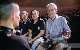 Những "anh hùng ngoài ngõ" bỗng tụ họp đầy đủ cạnh nhà giáo Nguyễn Xuân Khang, chuyện gì đây?