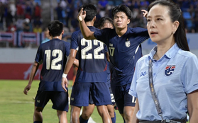 Ở giải đấu có Việt Nam, "đại gia" Thái Lan chi tiền túi cho tuyển nhà xuất ngoại, giành vé World Cup