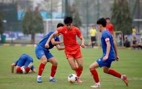 Gặp khó trước đội Hạng Nhì, tuyển Việt Nam nhận bài học quý từ người hùng World Cup