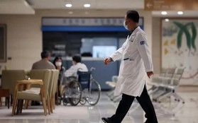 Hàn Quốc sửa đổi hạn ngạch trường y để giải quyết bế tắc suốt 14 tháng