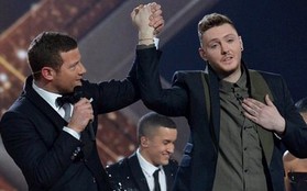 X Factor UK: Chàng trai tự ti giành chiến thắng!