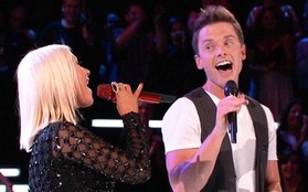 The Voice US: Xtina hứng chí chạy lên sân khấu nhảy cùng thí sinh