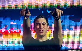 Hardwell được xướng danh DJ Quốc tế xuất sắc nhất tại "DJ Awards 2015"