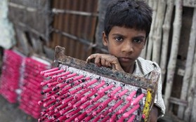 Nỗi buồn của những công nhân trẻ em tại Bangladesh