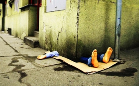 Nghệ thuật đường phố "lột trần" hiện thực xã hội