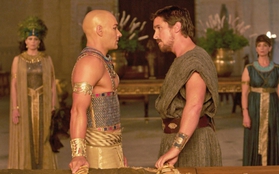 “Người Dơi” Christian Bale đối đầu với Pharaoh Ai Cập
