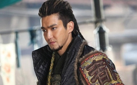 Choi SiWon biến thành dũng tướng sa mạc trong “Dragon Blade”