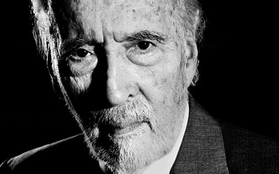 Sir Christopher Lee - Kẻ ác vĩ đại nhất Hollywood