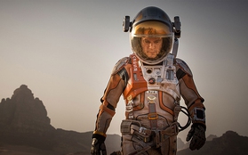 Siêu phẩm "The Martian" theo sát kỉ lục doanh thu của bom tấn "Gravity"