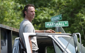 "The Walking Dead" hụt hơi khi khởi động mùa 6 với rating sụt giảm