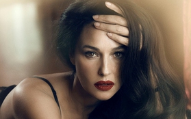 Monica Bellucci và sự nghiệp kì ảo của Bond girl già nhất trong lịch sử