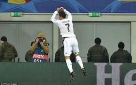 Ronaldo lập cú đúp, kiến tạo hai bàn trong chiến thắng của Real Madrid