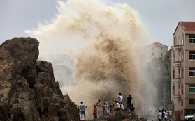 Những hình ảnh đáng sợ nhất trong trận siêu bão đổ bộ Đài Loan