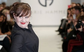 Người mẫu mắc bệnh Down trình diễn tại New York Fashion Week