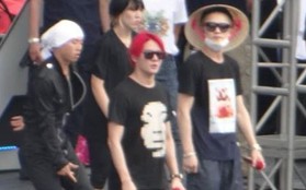 Độc quyền: JYJ đội nón lá đi tổng duyệt cho concert giữa trưa nắng