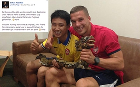 Podolski vui mừng chia sẻ ảnh chụp cùng “người bạn từ Hà Nội” Vũ Xuân Tiến