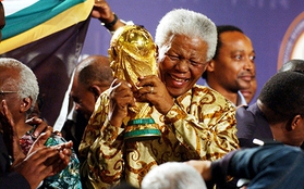 Chùm ảnh: Cố Tổng thống Nelson Mandela và tình yêu vô bờ với thể thao