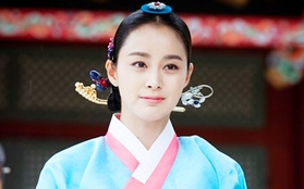 Jang Ok Jung (Kim Tae Hee) ngầm tuyên chiến với tình địch