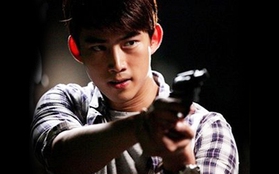 Taecyeon (2PM) đọ tài bắn súng cùng "tình địch"