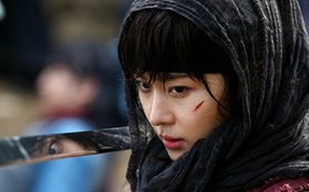 Ha Ji Won thương tích đầy mình vì làm Hoàng hậu