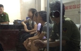 Xôn xao nhóm thanh niên rủ 3 cô gái lên taxi rồi giở trò sàm sỡ ngay trung tâm Hà Nội