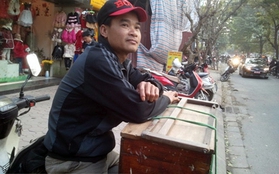 Nhọc nhằn nghề thợ mộc “di động” ở Hà Nội những ngày giáp Tết