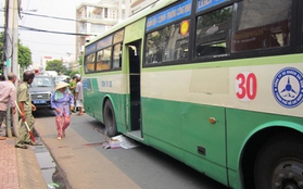 Dùng kim tiêm đe dọa khách đi xe buýt ở Sài Gòn