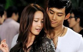 Taecyeon (2PM) quỳ và… múa bụng trước Yoona (SNSD) 