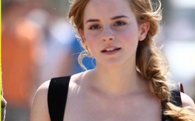 "Phù thủy nhỏ" Emma Watson khoe làn da trắng nõn nà 