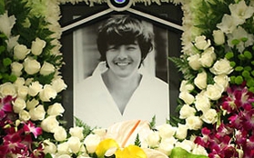 Tang lễ đầy nước mắt của tài tử Park Yong Ha